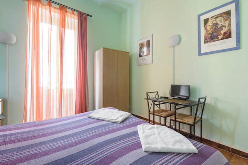Sixbeds Hotel Rome Exterior photo